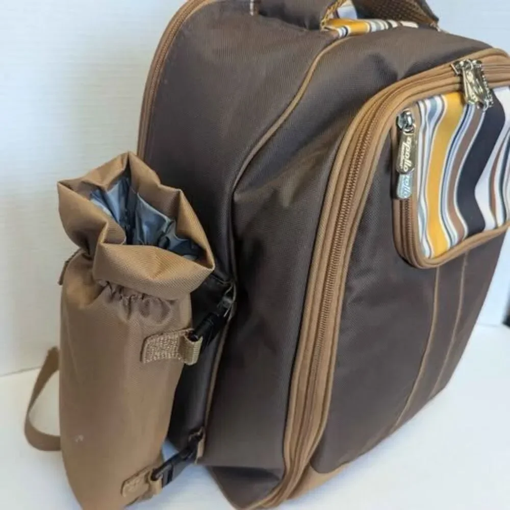 Apollo Walker Outdoor Picnic Backpack for 4 People for Hollywood Bowl Outings
